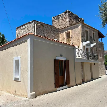 Sunny Tower Apartment Kotronas